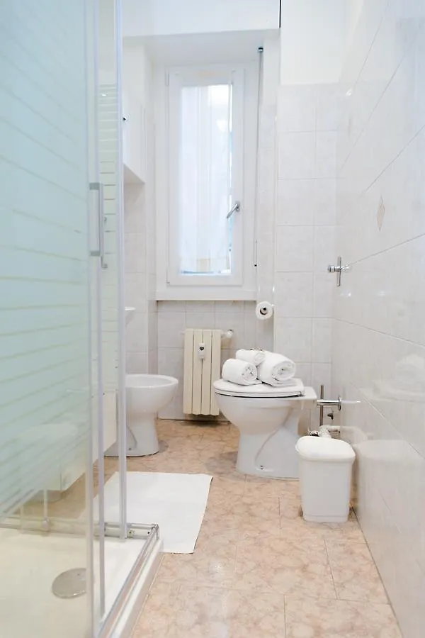 Guesthost - Istria M5 Cozy Apartment Milão