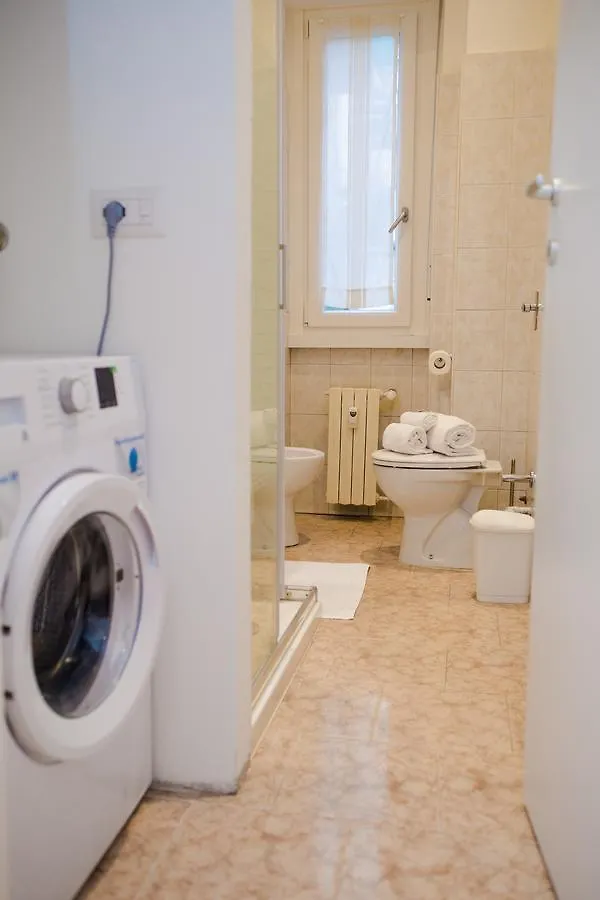 Guesthost - Istria M5 Cozy Apartment Milão 0*,