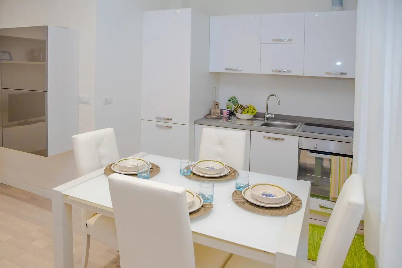 Guesthost - Istria M5 Cozy Apartment Milão Itália