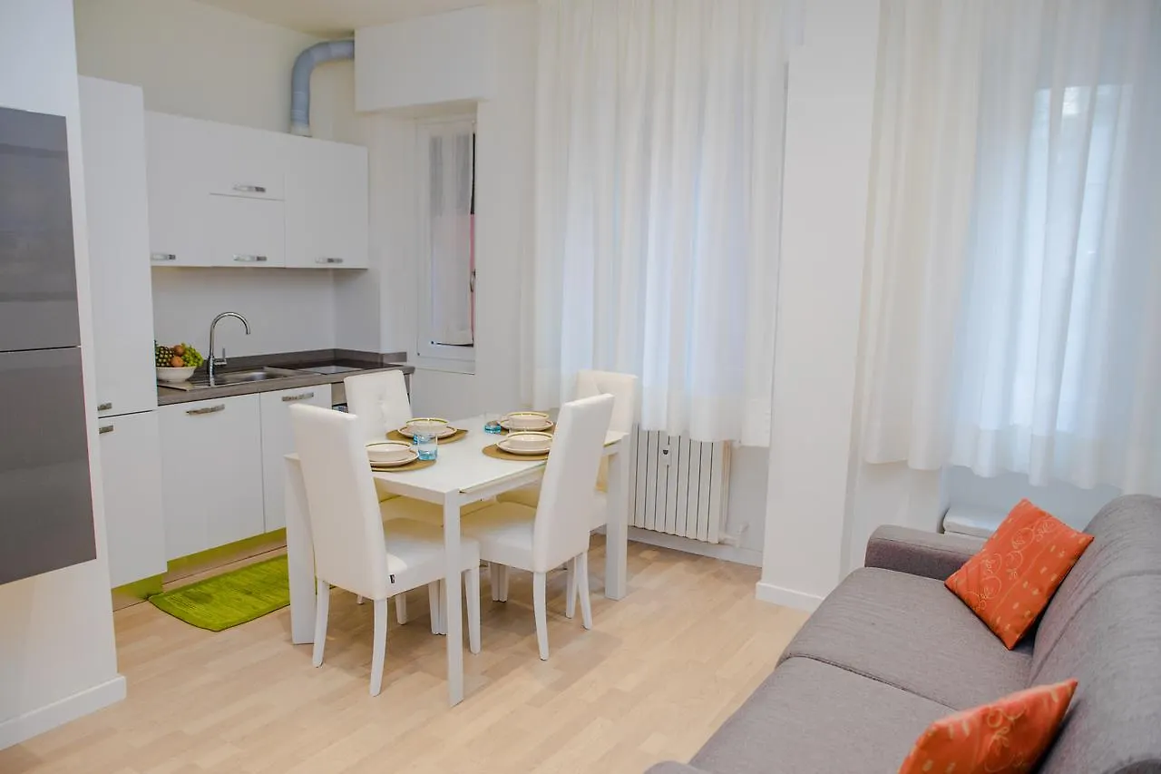 Guesthost - Istria M5 Cozy Apartment Milão